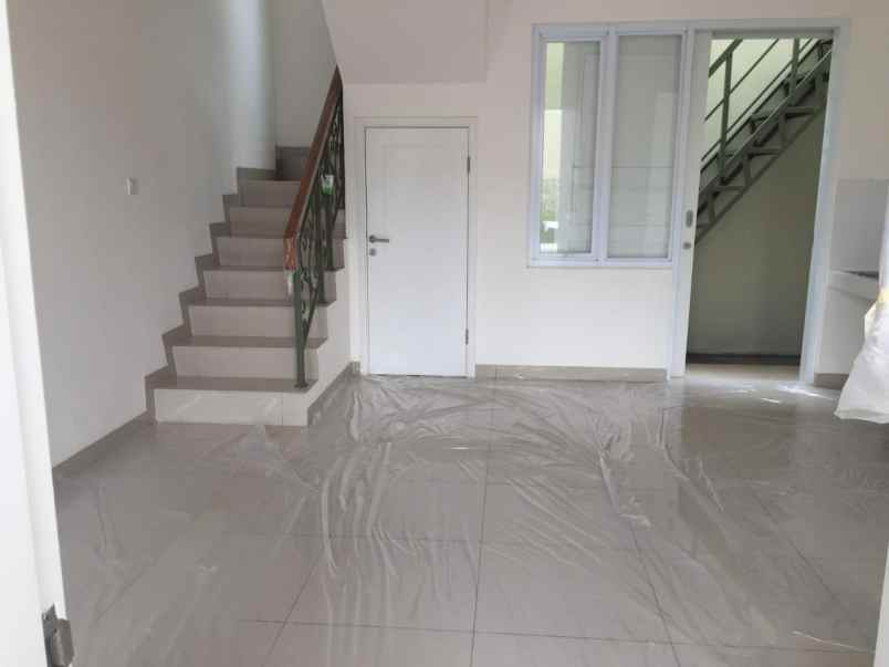 dijual rumah gading serpong