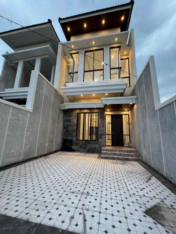 dijual rumah greenlake wonorejo