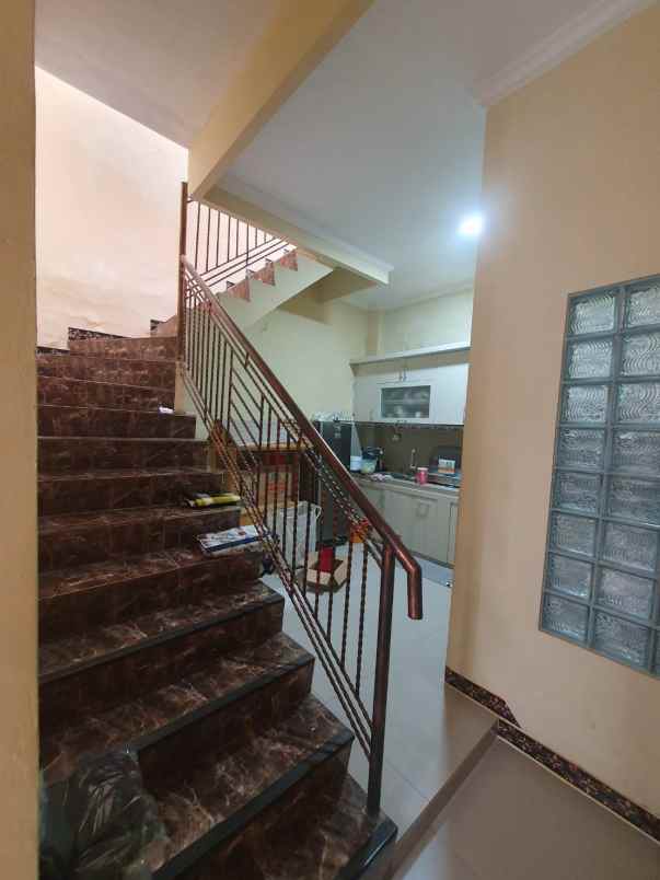 dijual rumah griya dadap sudah renovasi