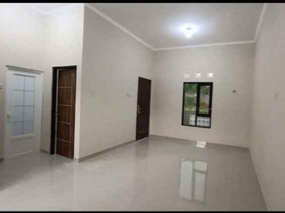 dijual rumah gunung pati