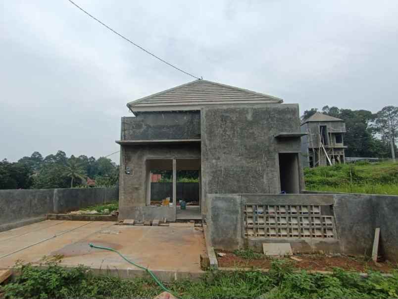 dijual rumah gunung pati