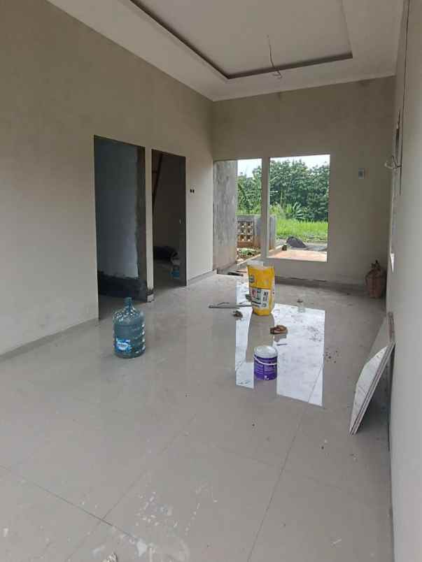 dijual rumah gunung pati