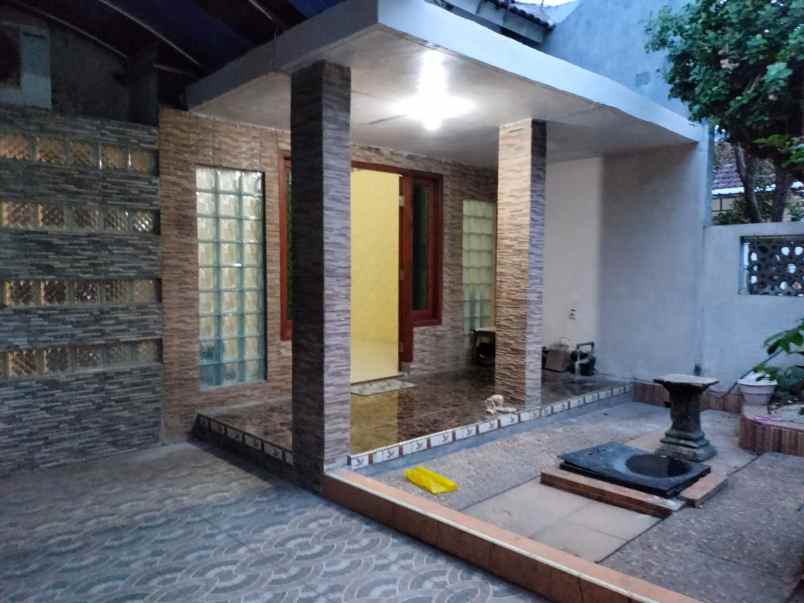 dijual rumah hook siap huni 3 kt 2 km 105m2