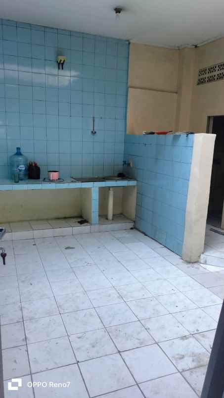 dijual rumah itc cempaka putih