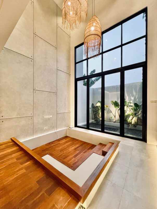 dijual rumah jagakarsa