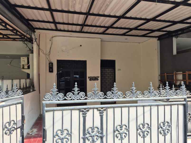 dijual rumah jalan bisma v blok 11