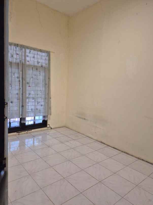 dijual rumah jalan bisma v blok 11