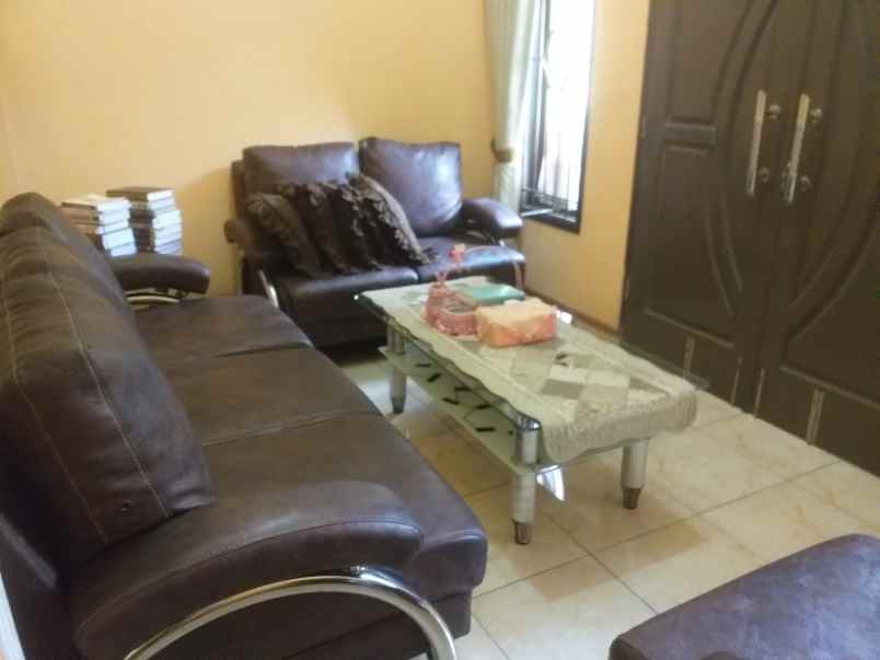 dijual rumah jalan budi