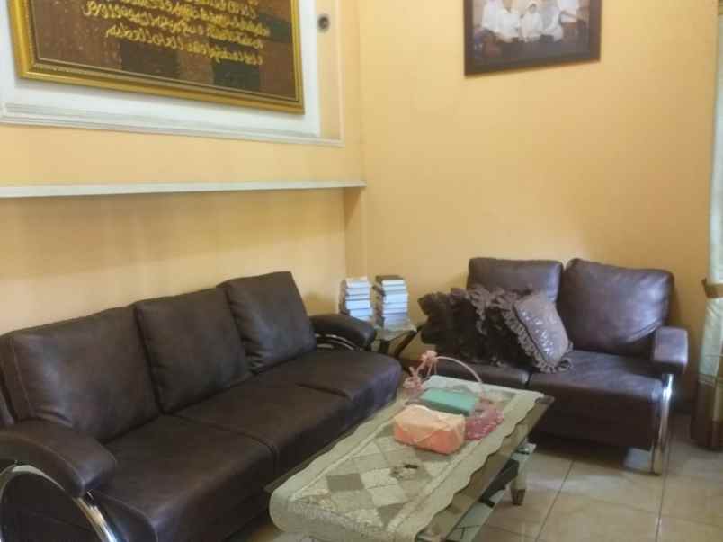 dijual rumah jalan budi