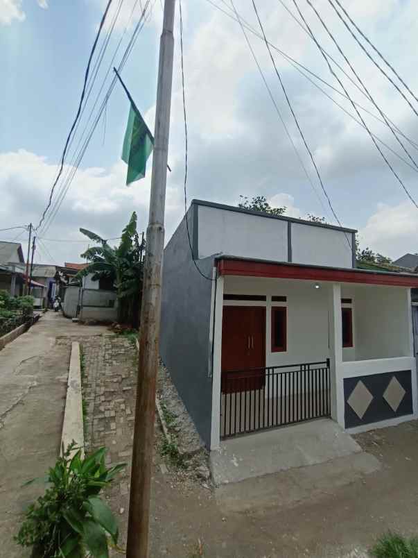 dijual rumah jalan haji kimah