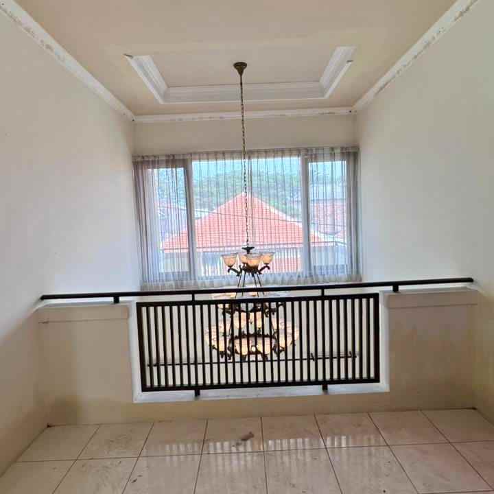 dijual rumah jalan jolotundo