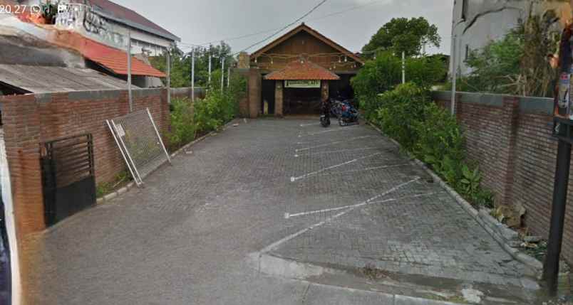 dijual rumah jalan kedung cowek