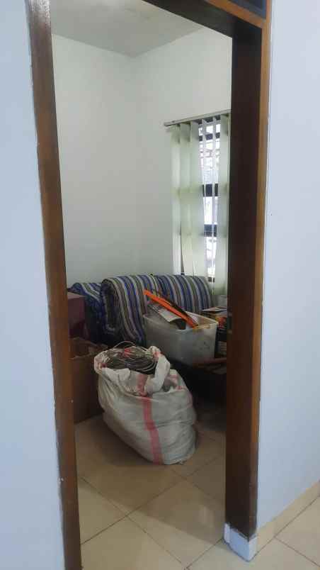 dijual rumah jalan pamoyanan wetan