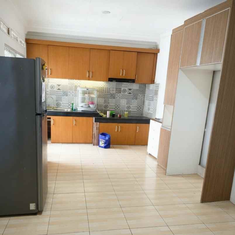 dijual rumah jalan pinang ranti timur