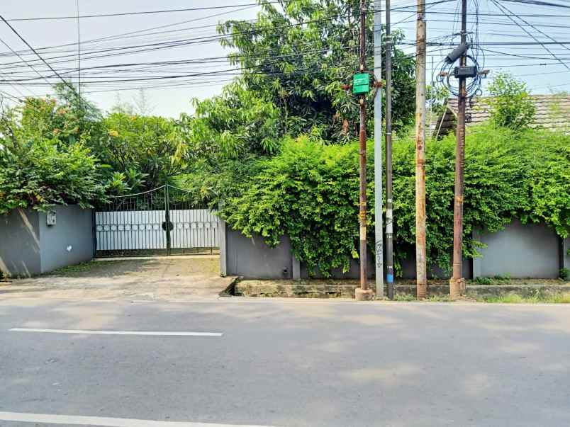 dijual rumah jalan pondok bambu raya