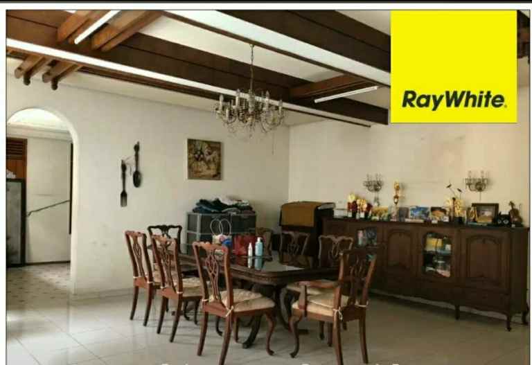 dijual rumah jalan raya darmo