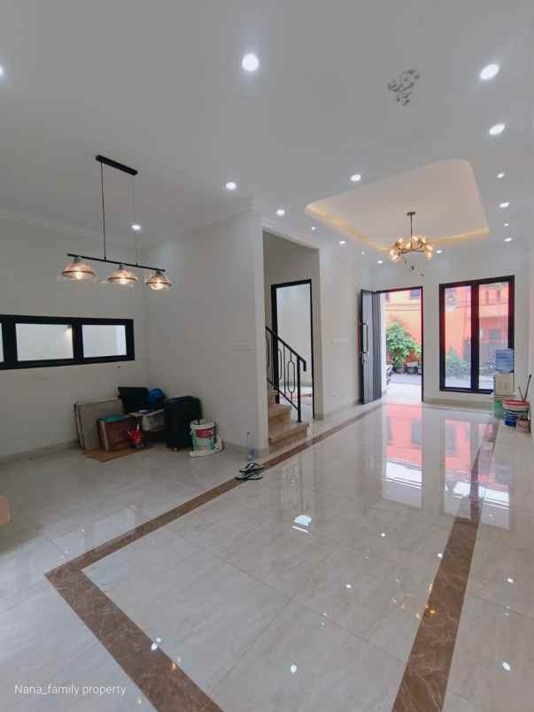 dijual rumah jalan raya kelapa dua