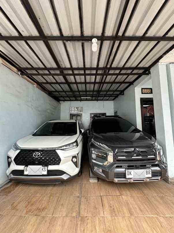 dijual rumah jalan raya pemogan