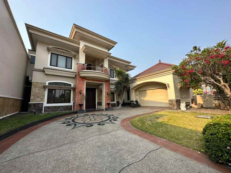 dijual rumah jalan taman hunian satelit