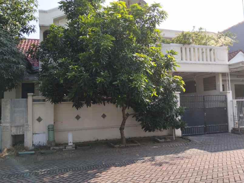 dijual rumah jalan taman puspa raya