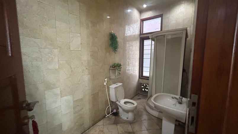 dijual rumah jarang ada rumah tinggal