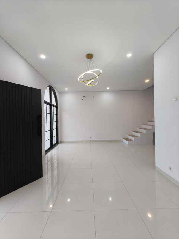 dijual rumah jatinegara kp melayu