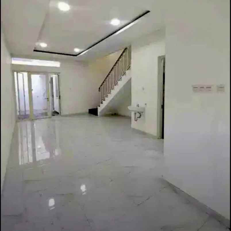 dijual rumah jemursari selatan