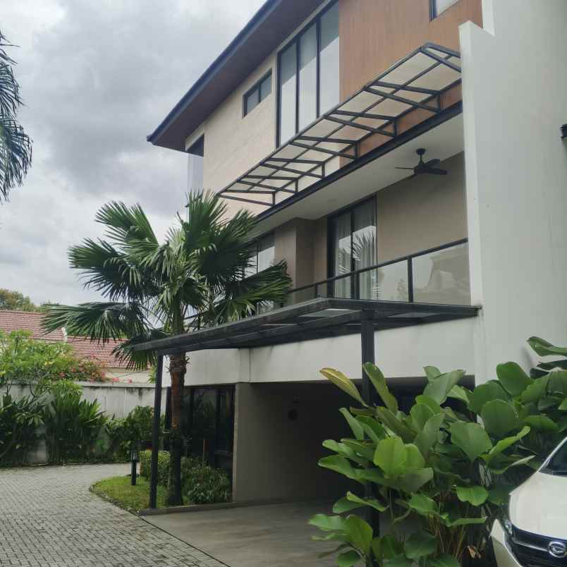 dijual rumah jeruk purut