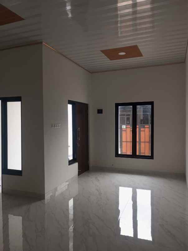 dijual rumah jl bambu apus raya