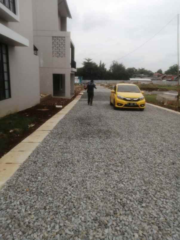 dijual rumah jl bambu apus raya bambu