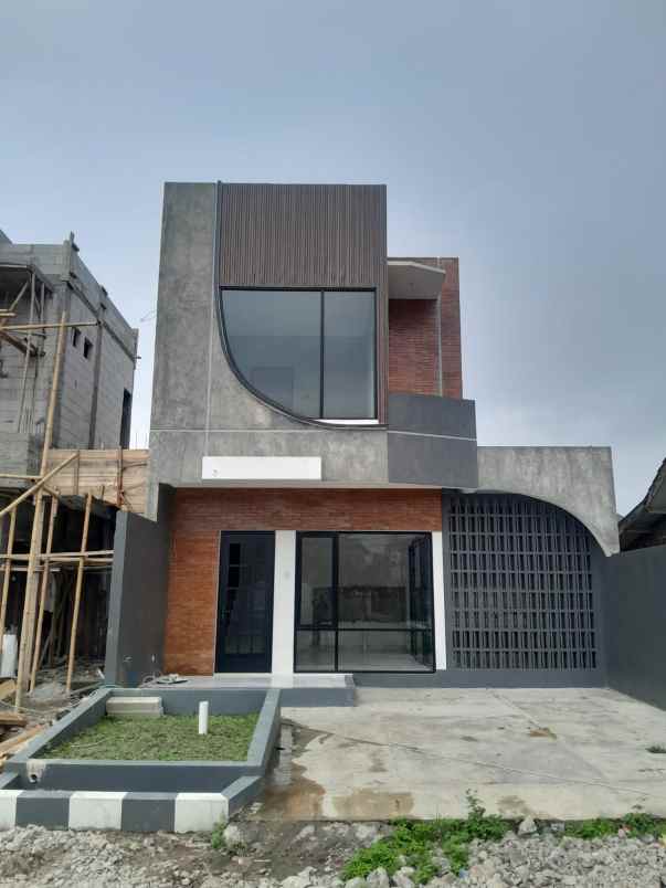 dijual rumah jl ciganitri buahbatu bandung