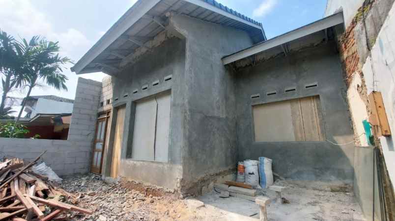 dijual rumah jl gamprit 2 jatiwaringin