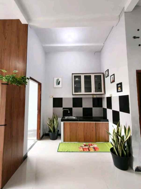 dijual rumah jl gedongkuning