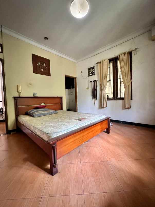 dijual rumah jl hang jebat