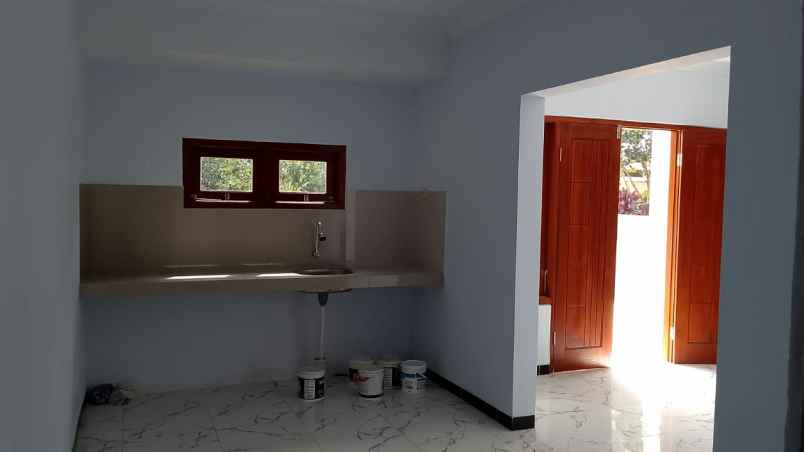 dijual rumah jl imogiri barat