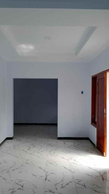 dijual rumah jl imogiri barat