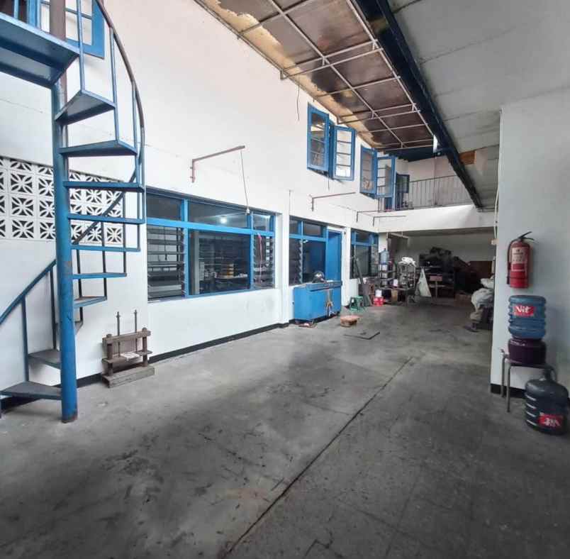dijual rumah jl kembar sriwijaya bkr
