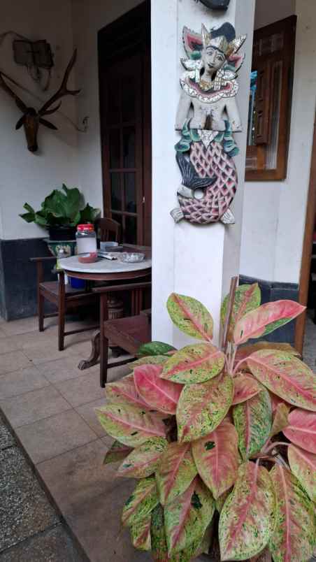 dijual rumah jl komplek mega cinere