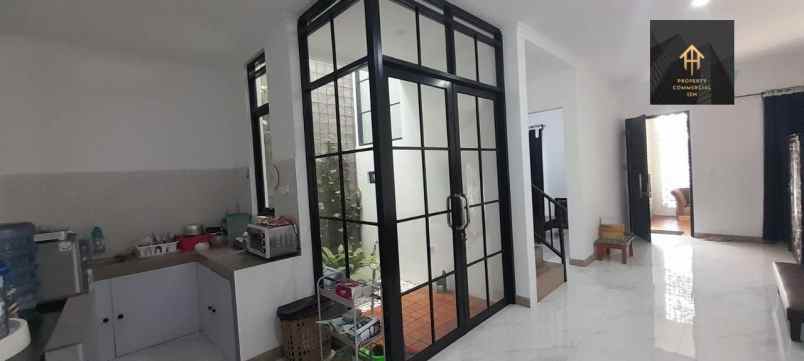 dijual rumah jl lembang