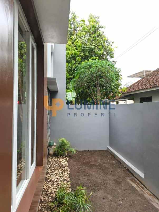 dijual rumah jl letkol subadri sayidan