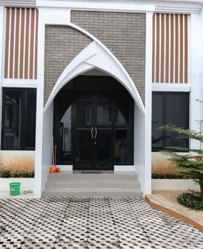 dijual rumah jl merdeka sukmajaya