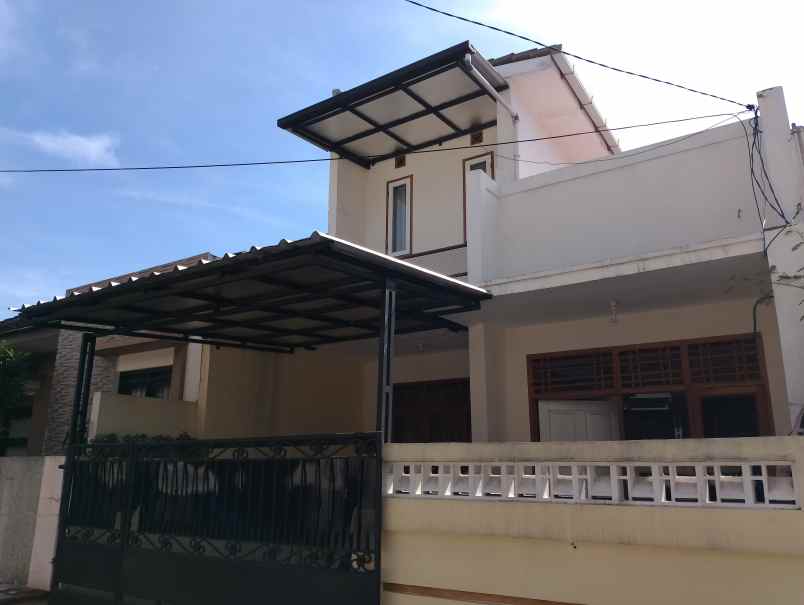 dijual rumah jl merkuri venus tata