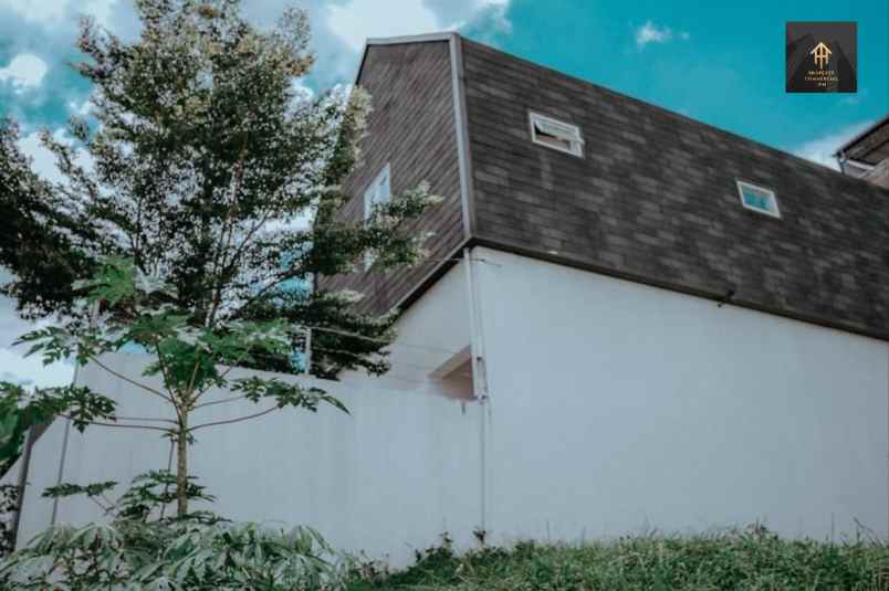 dijual rumah jl padasuka cicaheum