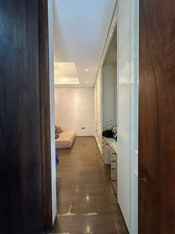 dijual rumah jl panglima polim kec