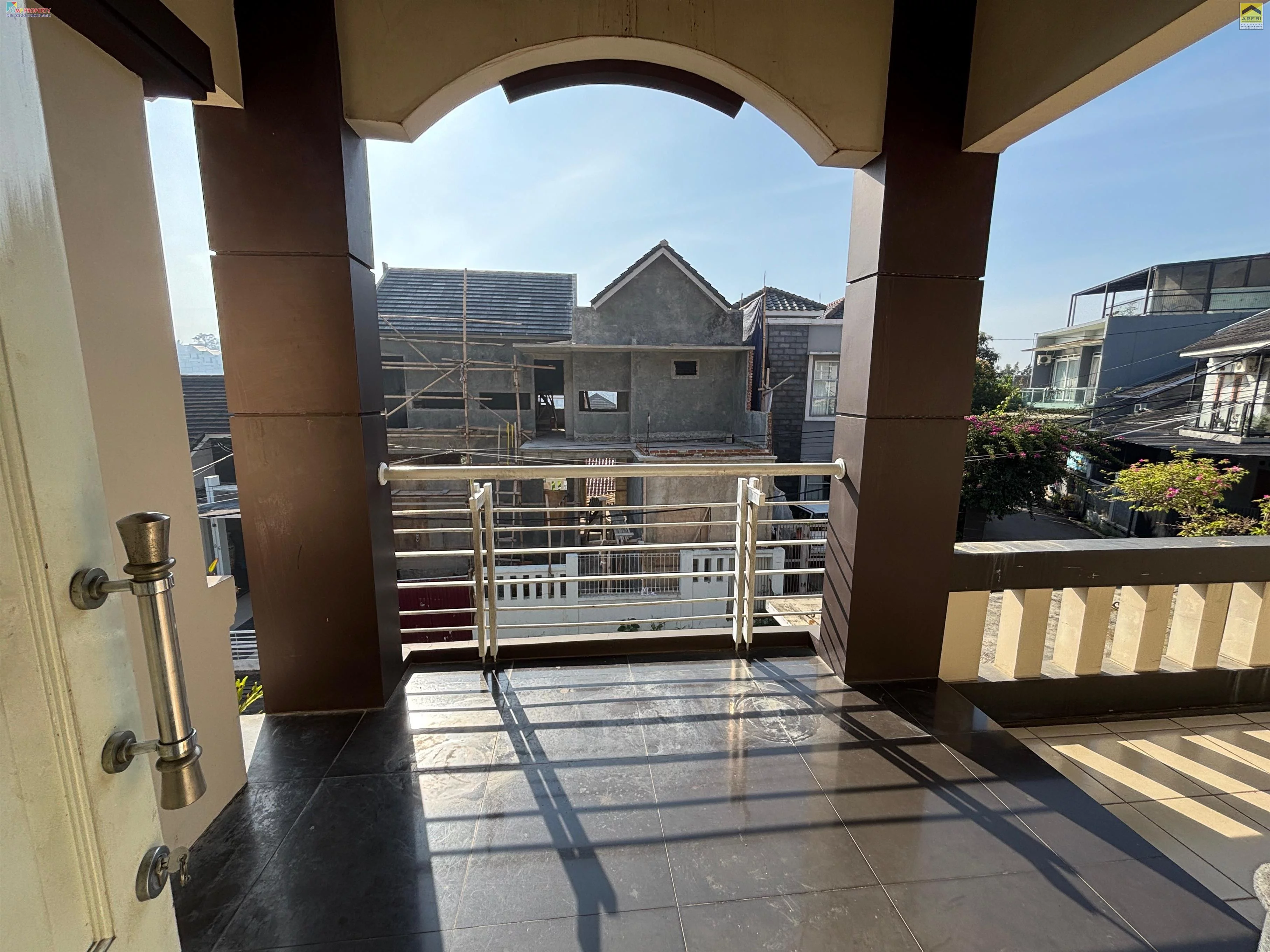 dijual rumah jl phh mustopa