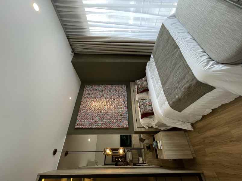 dijual rumah jl raya jurang mangu