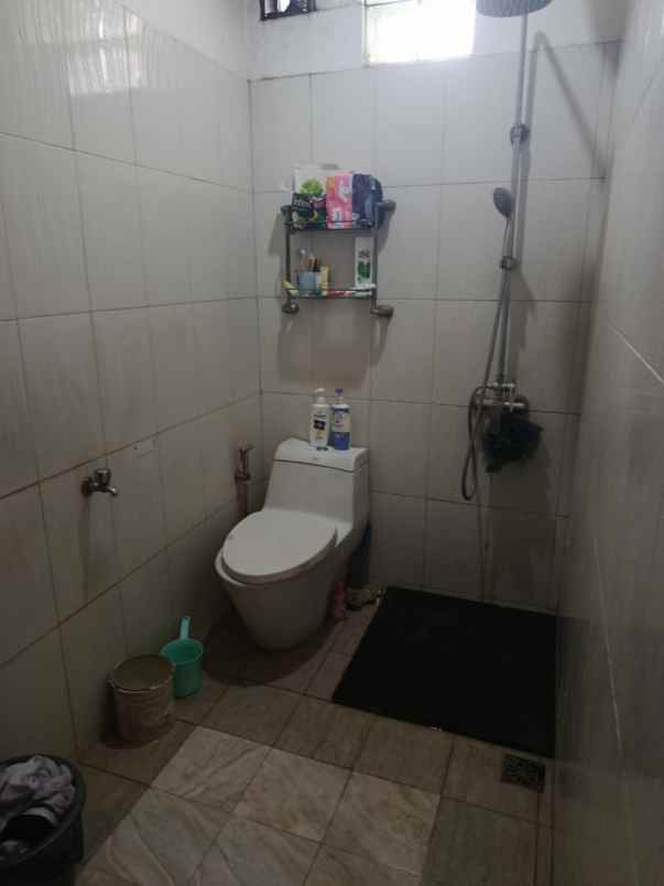 dijual rumah jl rengasdengklok antapani