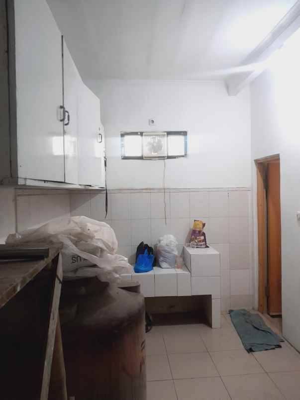 dijual rumah jl sukaati mengger