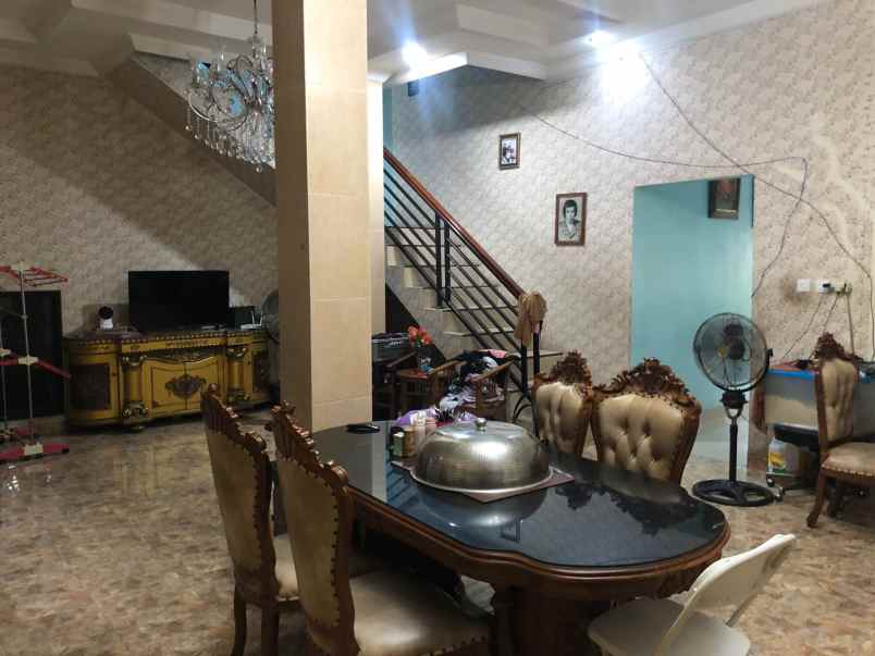 dijual rumah jl swasembada barat kebon