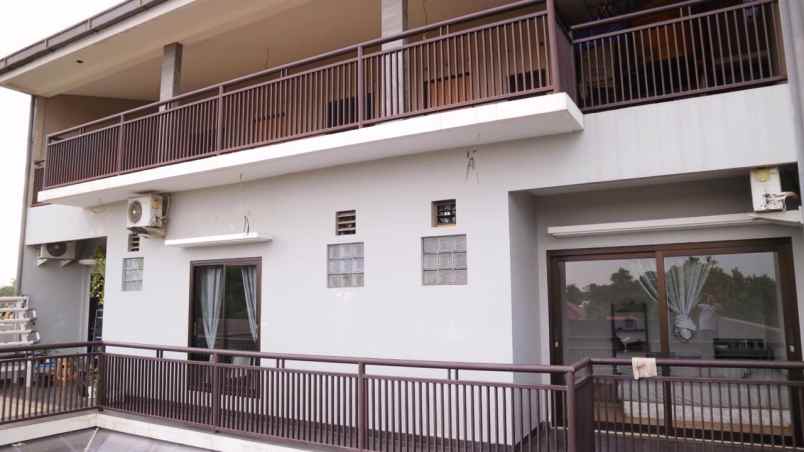 dijual rumah jl tawes bambu apus